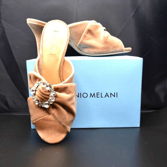 NEW Antonio Melani Heels, Size 11, NIB - Picture 4 of 7